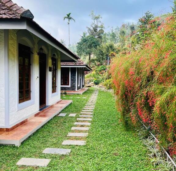 리조트 Nature Sanctuary Urumbi Hills