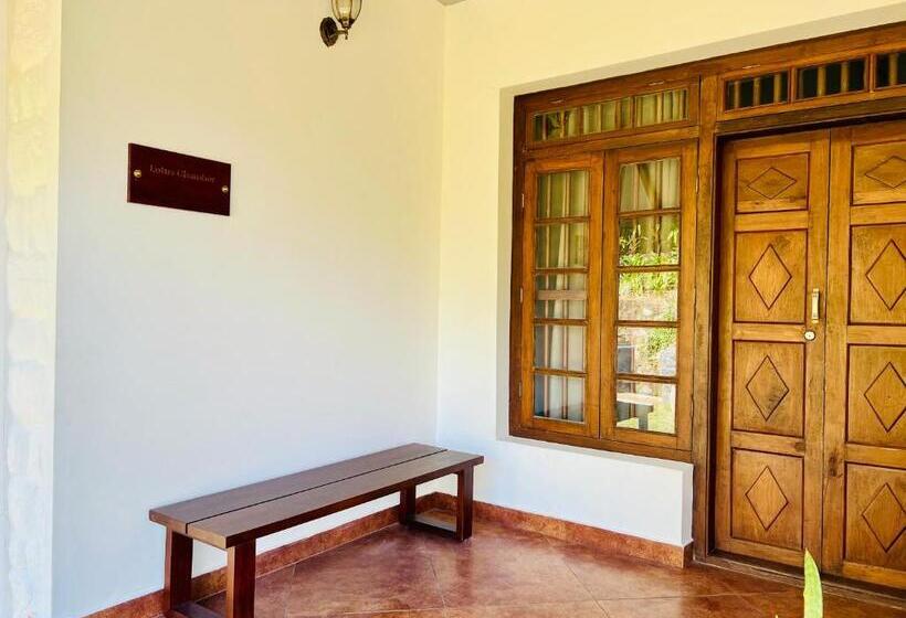 리조트 Nature Sanctuary Urumbi Hills