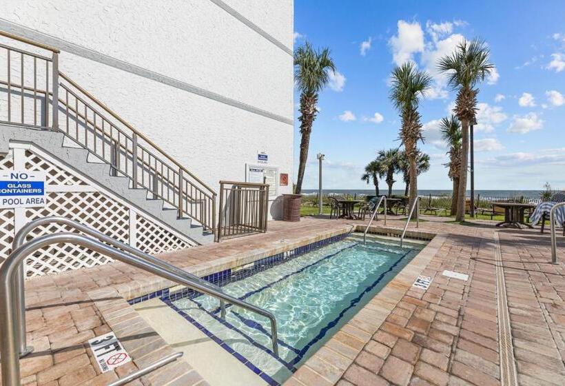 استراحتگاه Ocean Front Luxury Grand Cayman Restort, 10 Pools, Hot Tubs, Lazy River, Water Park, 2 Onsite Restau