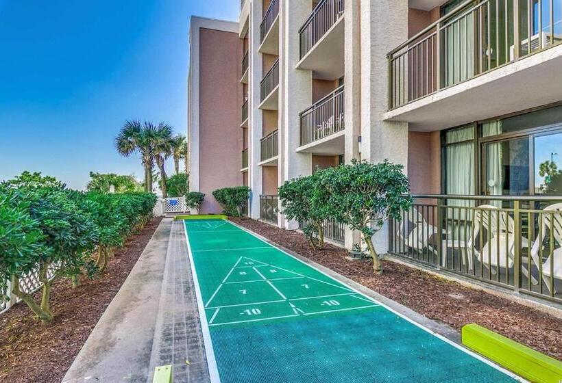 استراحتگاه Ocean Front Luxury Grand Cayman Restort, 10 Pools, Hot Tubs, Lazy River, Water Park, 2 Onsite Restau