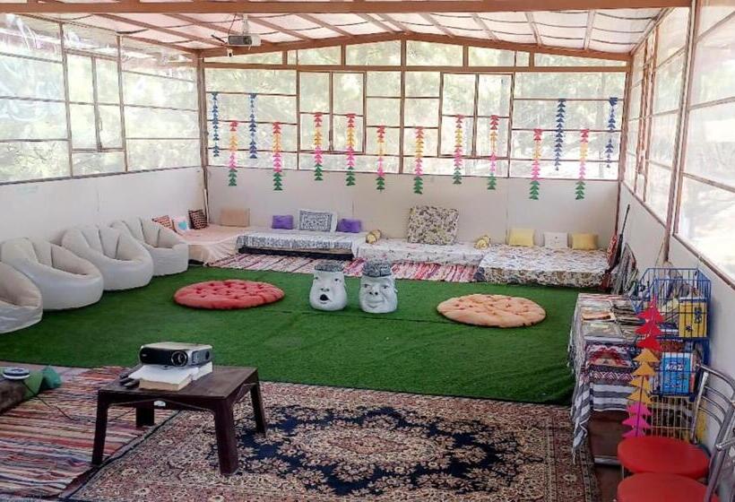 אתר נופש Shiv Forest Villas