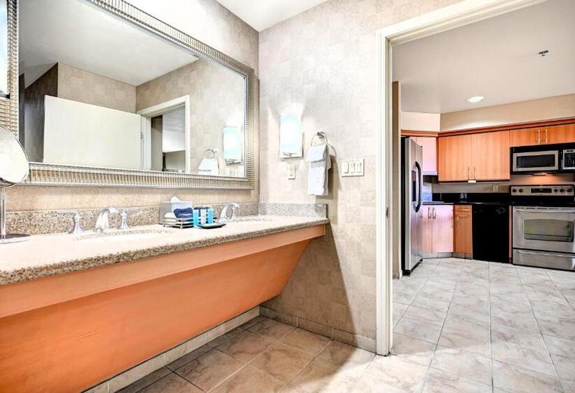 Sphere In Hd!   1br Private Retro Condo With Premium Views