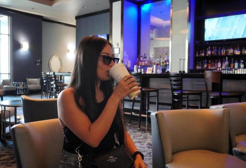 Sphere In Hd!   1br Private Retro Condo With Premium Views