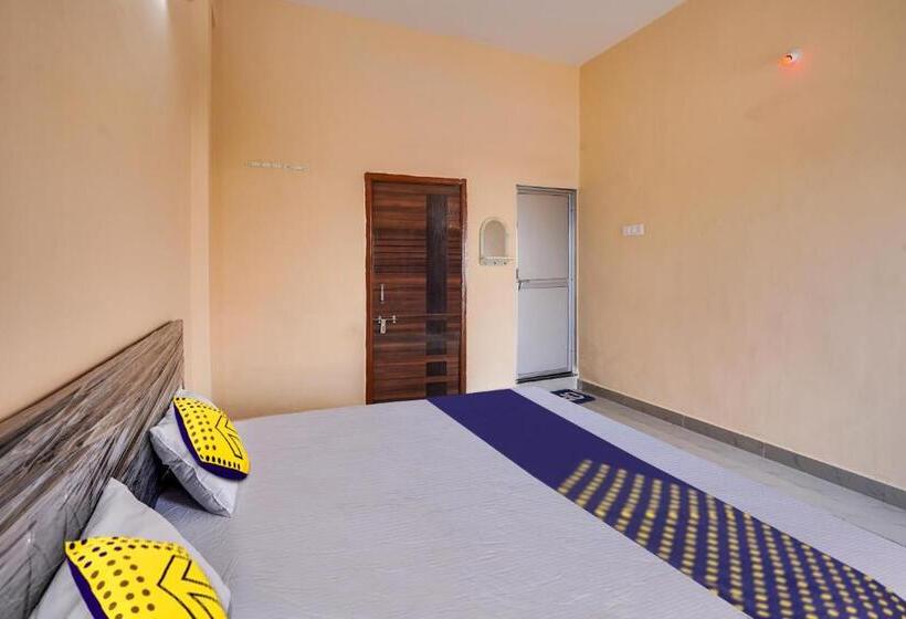 Spot On Hotel Pragya 5