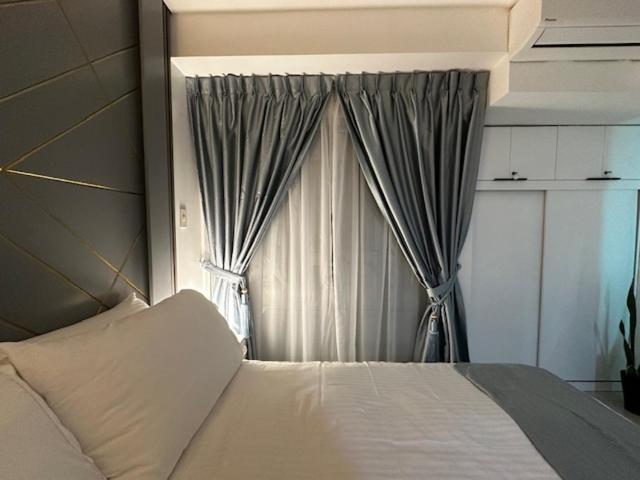 Tinch@inspiria Cozy Centrally Located Studio Unit With Balcony In The Heart Of Davao City. Beside Ab