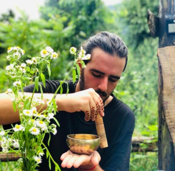 فندق صغير Aadams Heaven