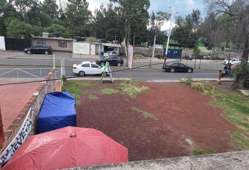 旅馆 Cuartos En Pie De Carretera