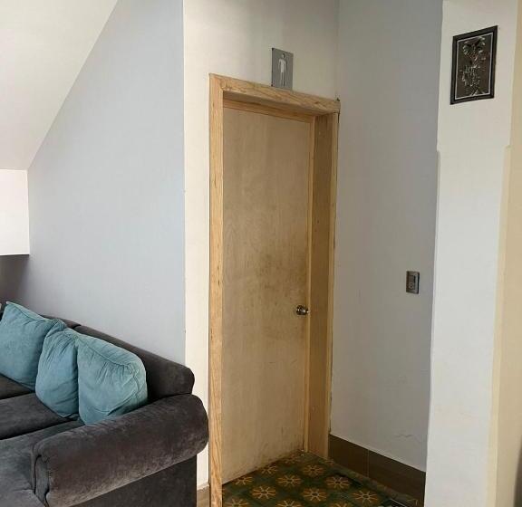 فندق صغير Hostal Doña Cuca