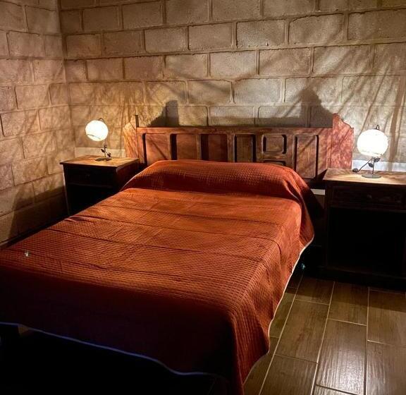 فندق صغير Hostal Doña Cuca