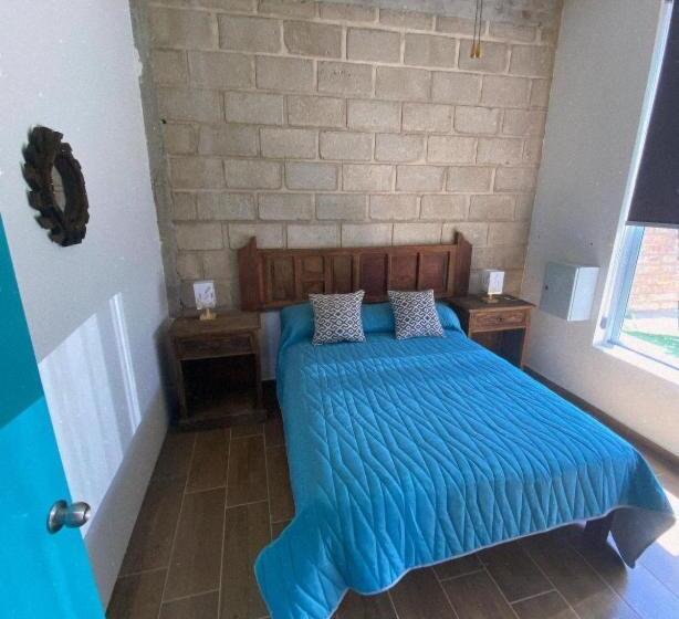 فندق صغير Hostal Doña Cuca