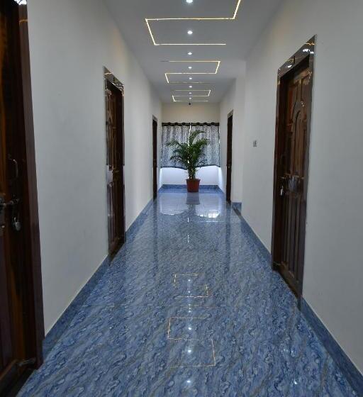 فندق صغير Paradise Inn