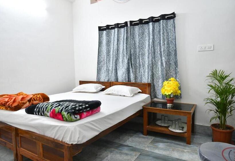 فندق صغير Paradise Inn