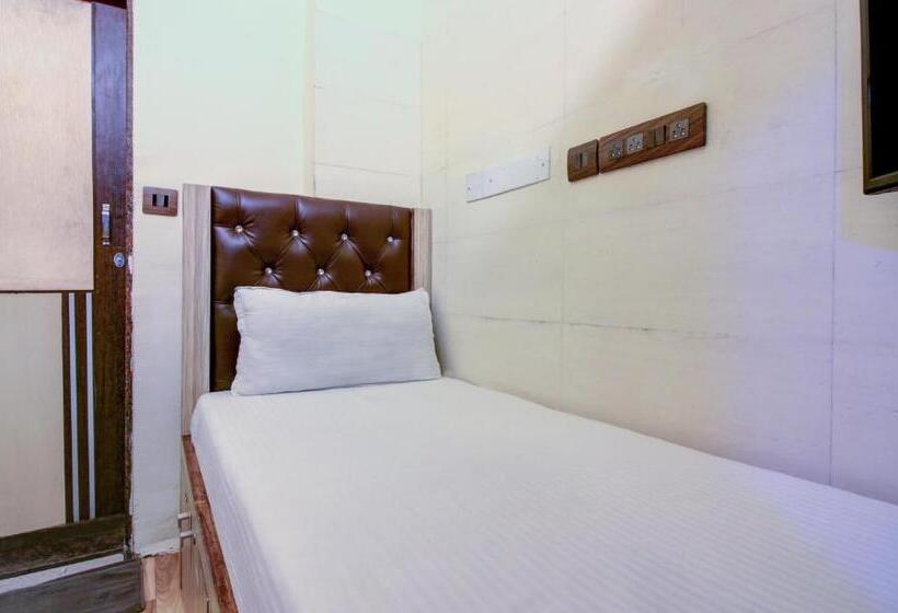 فندق صغير Zest Stays   Meadow Inn 1058