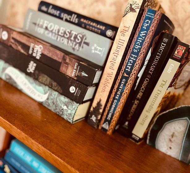 Antique1242 British Bed & Breakfast