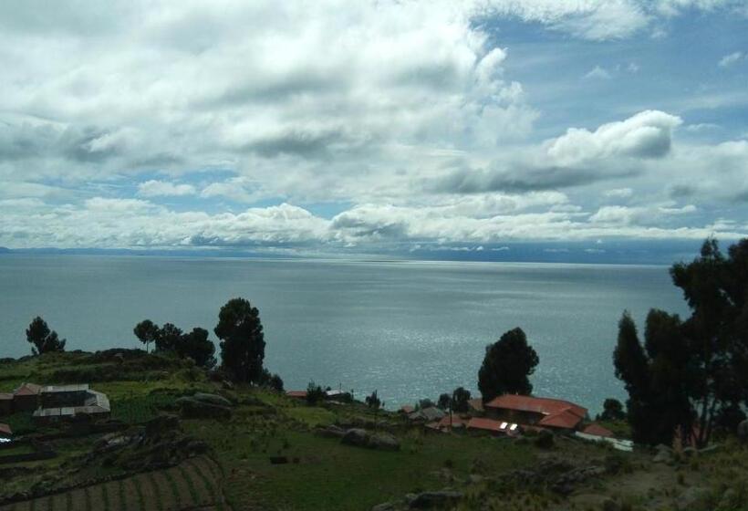 Bed and Breakfast Sky Lodge Taquile