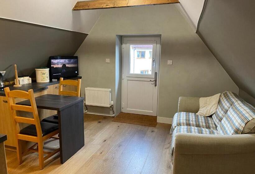 צימר Braemorriston Lodge