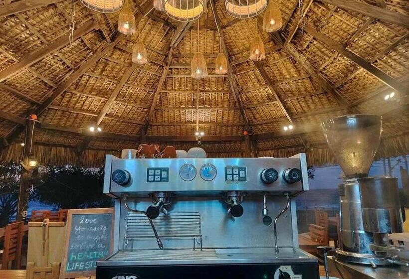 تختخواب و صبحانه Farmer’s Cafe Villas