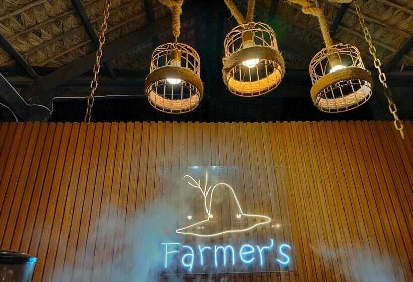 تختخواب و صبحانه Farmer’s Cafe Villas
