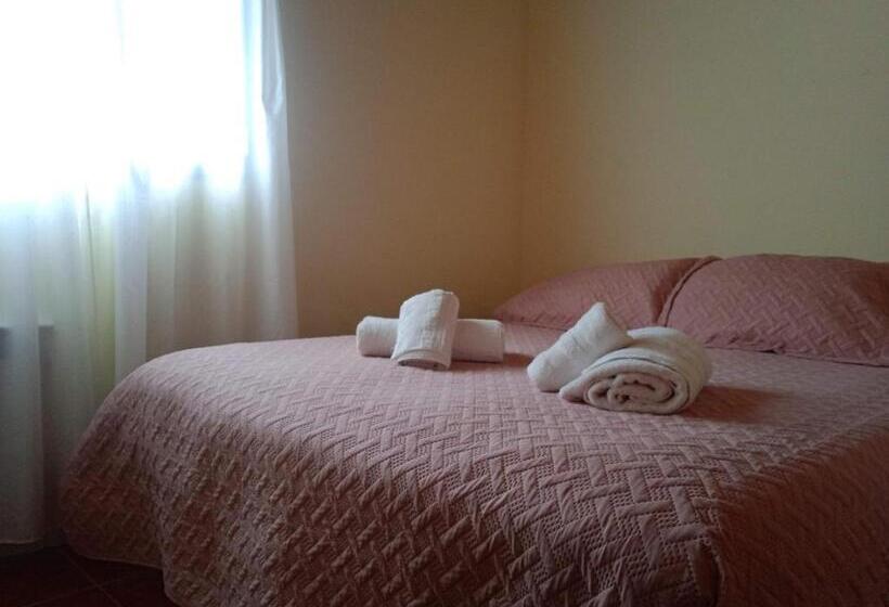 مبيت وإفطار La Cima Hosteria