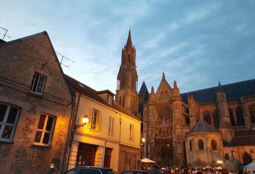 ベッドアンドブレックファースト Pierres Et Jardins