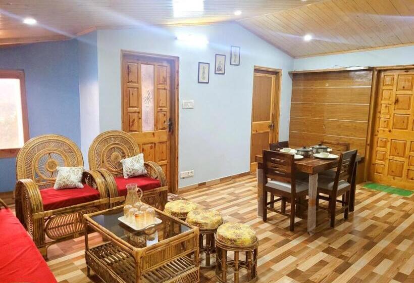 مبيت وإفطار Pine Paradise Homestay
