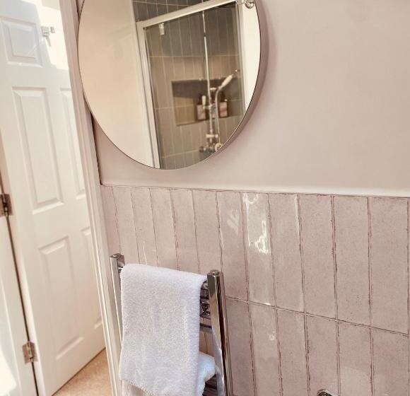 ベッドアンドブレックファースト The Ventnor Annex