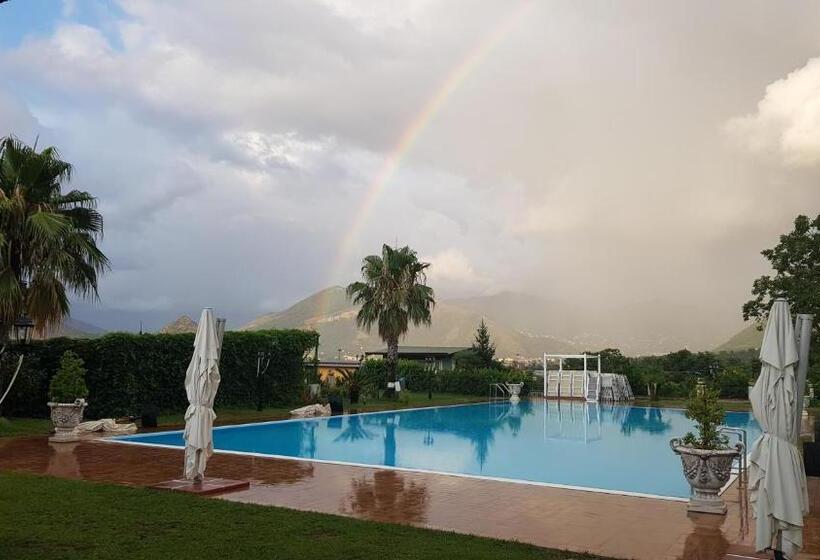 민박 Villa Nasti Luxury Bed Taurasi Room