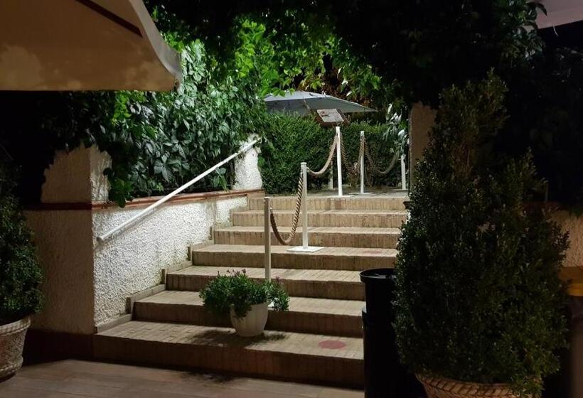 민박 Villa Nasti Luxury Bed Taurasi Room