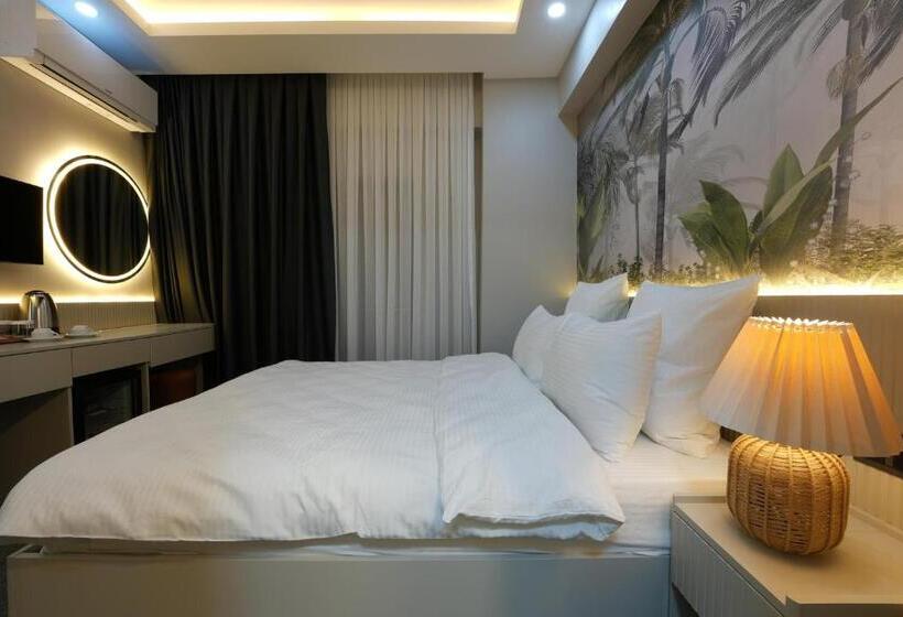 Carti̇er Luxury Otel