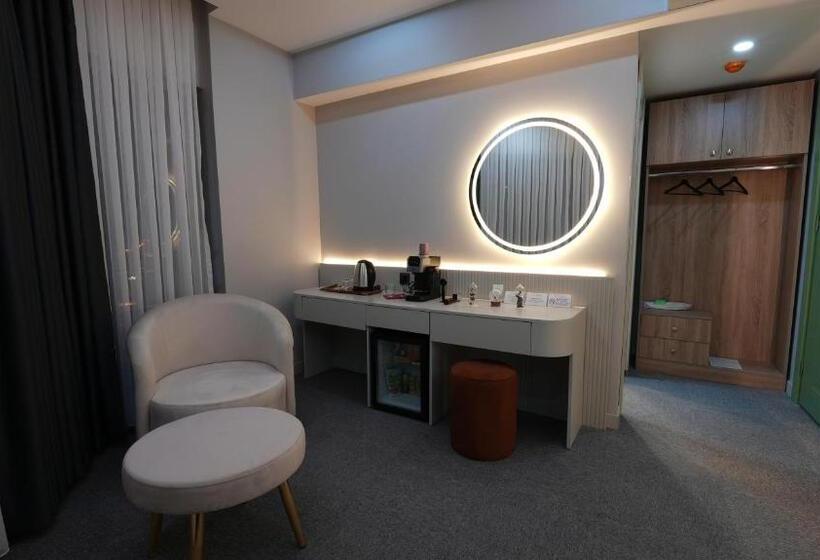 Carti̇er Luxury Otel