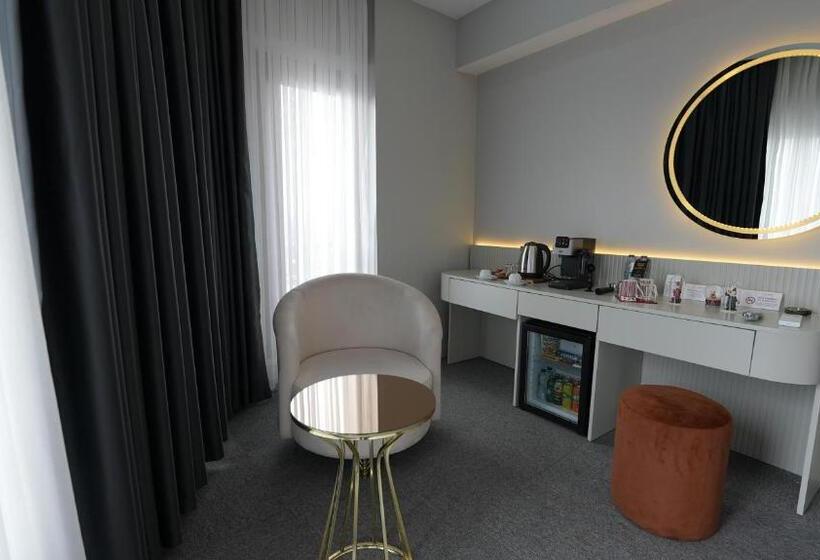 Carti̇er Luxury Otel