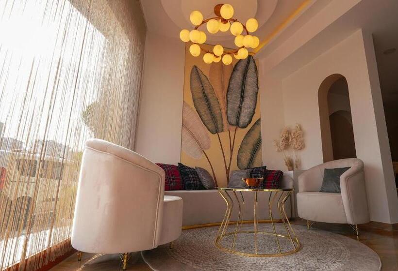 Carti̇er Luxury Otel