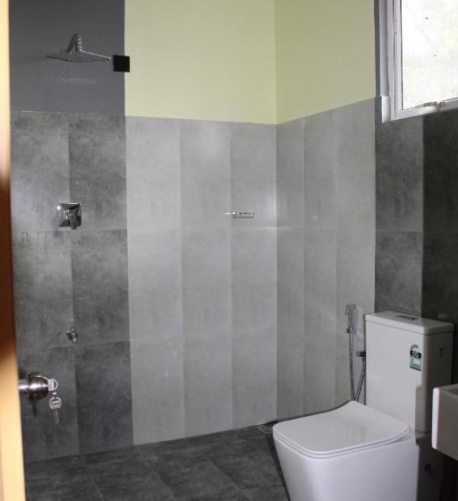 Green Lake View Yala Resort