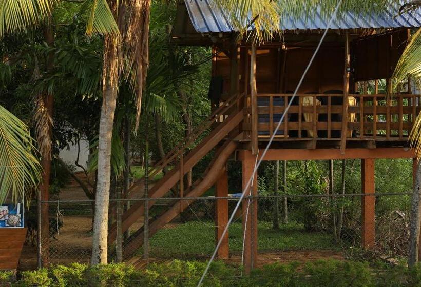 Green Lake View Yala Resort