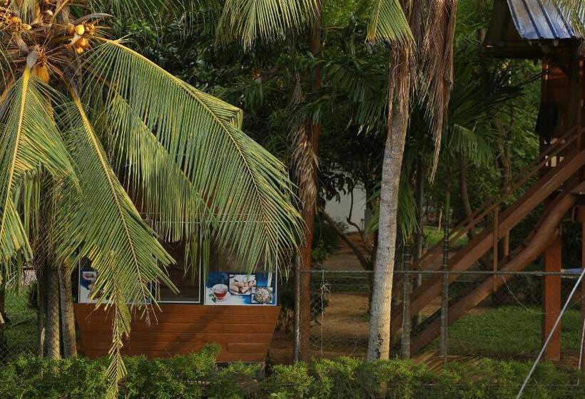 Green Lake View Yala Resort