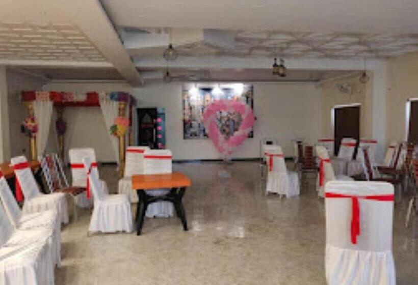 Guru Dev Palace Hotel & Lawn,ayodhya