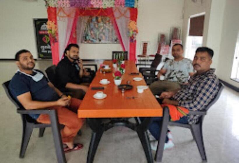 Guru Dev Palace Hotel & Lawn,ayodhya