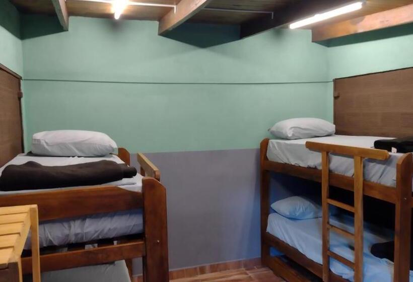 Hostel Acogedor Cerca De Posadas