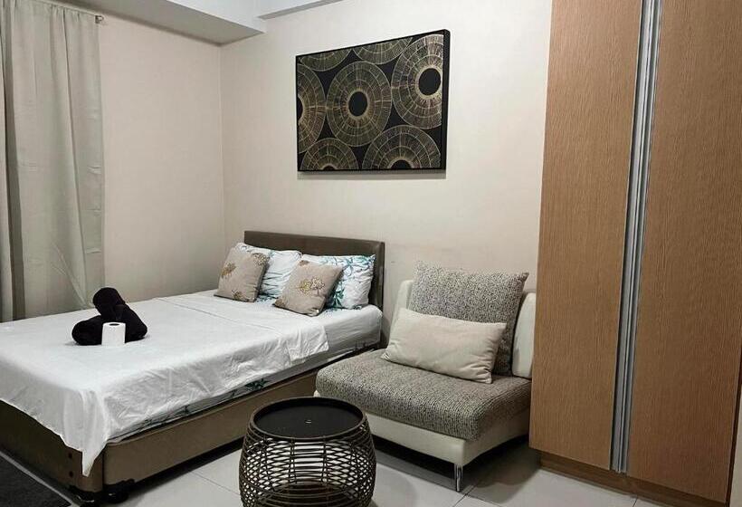 هتل 101 Nb Samspacious Accomodation Place