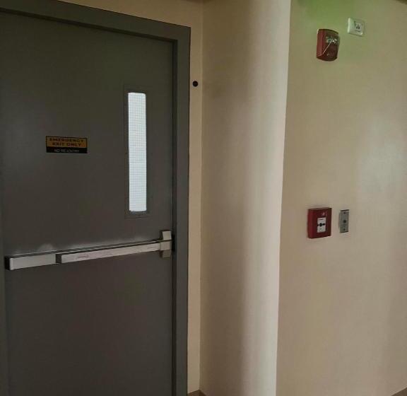 هتل 101 Nb Samspacious Accomodation Place