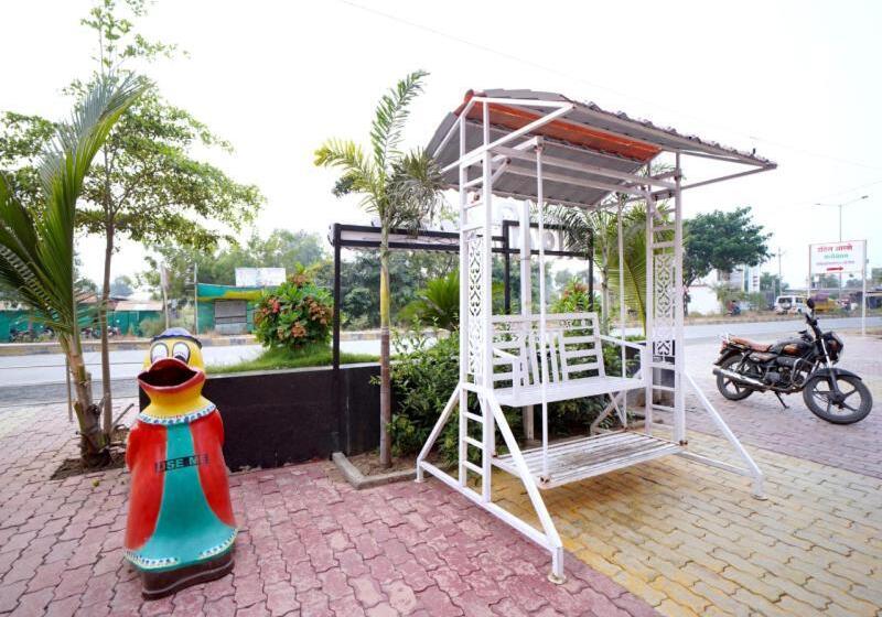 فندق Aarti Celebration