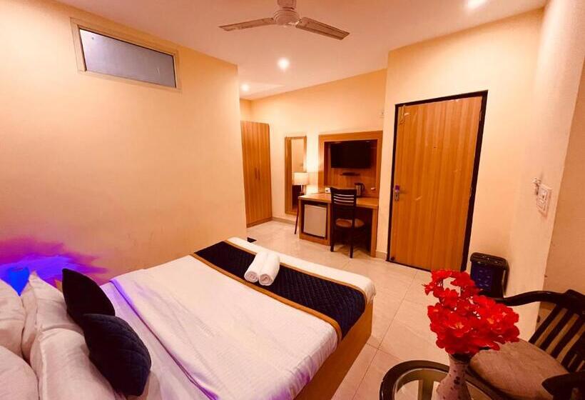 ホテル The Reo Lodge, Haridwar