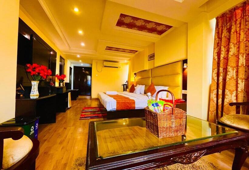 ホテル The Reo Lodge, Haridwar