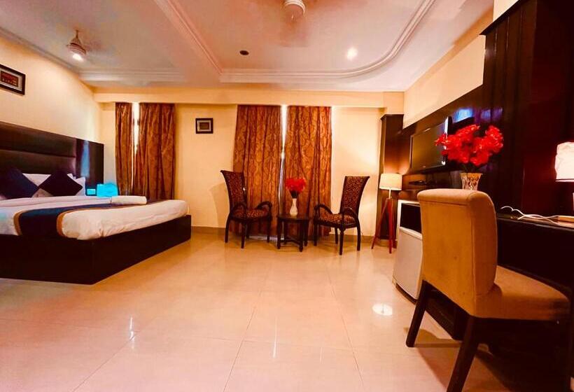 ホテル The Reo Lodge, Haridwar