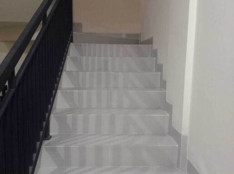 ホテル Barada Poris