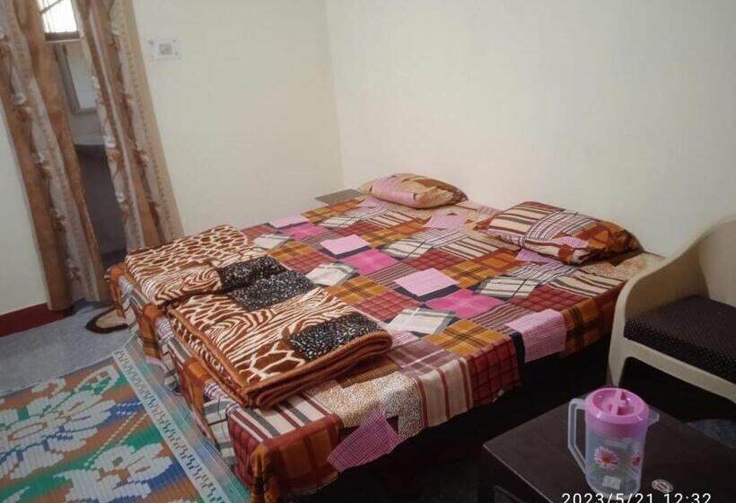 ホテル Buddhi Vilas Homestay Ranikhet