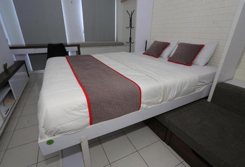 ホテル Capital O 93490 Yubi Room Patraland