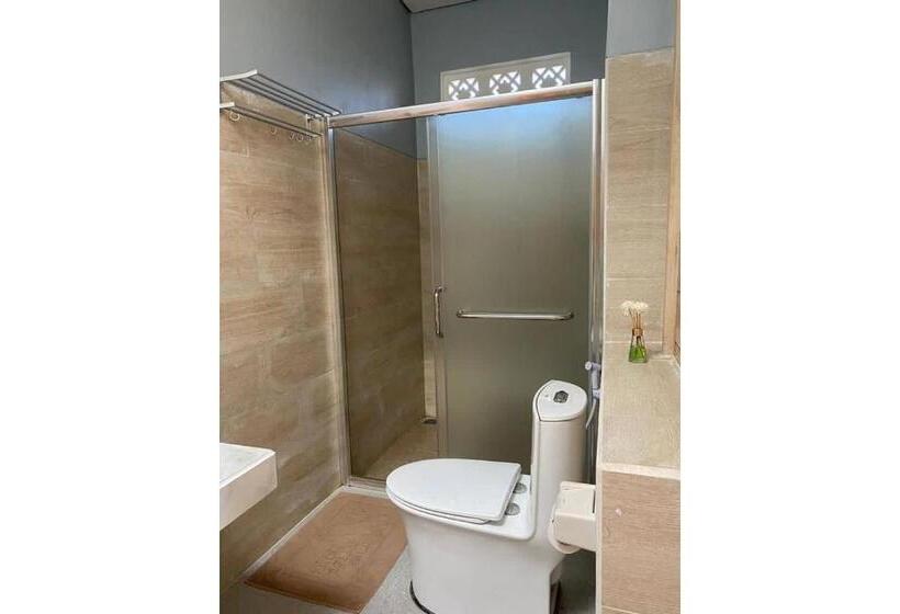 בית מלון כפרי Capital O 93508 Bale Jiwan Mukti Narmada