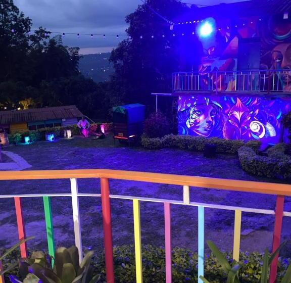 فندق Color Es Club