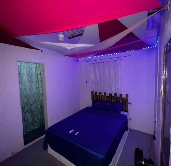 فندق Color Es Club